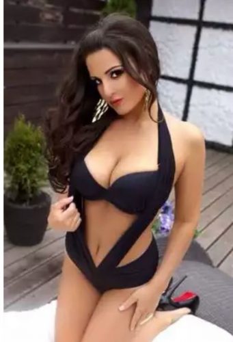 Konya'da En Gözde Bayan Escort: Eve Gelen Tatlınız