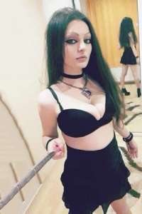 Konya'da VIP Escort Deneyimi: Tutkulu ve Baştan Çıkarıcı Bir Kadın